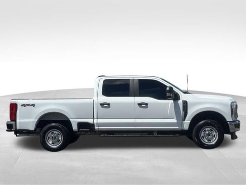 Certified 2024 Ford F250 XL w/ XL Chrome Package AWD/4WD image 14