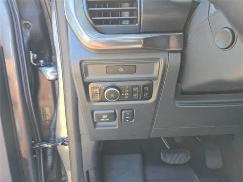 Used 2025 Ford F150 Raptor AWD/4WD image 34