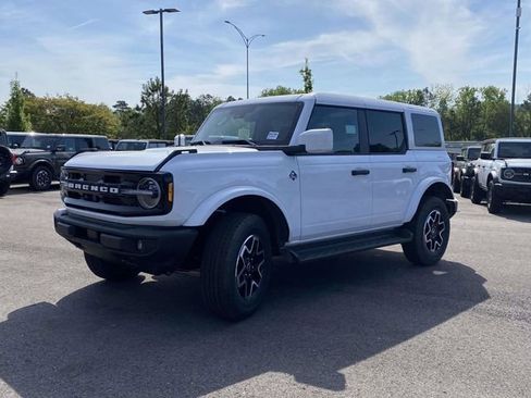 New 2026 Ford Bronco Outer Banks AWD/4WD image 7