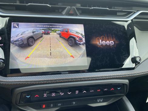 New 2026 Jeep Cherokee Limited AWD/4WD image 10