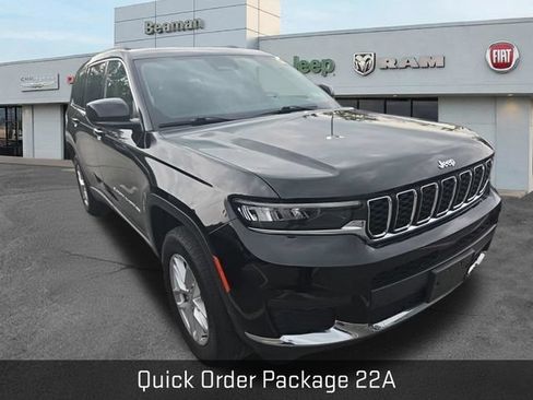 Used 2022 Jeep Grand Cherokee L Laredo w/ Luxury Tech Group I AWD/4WD image 2