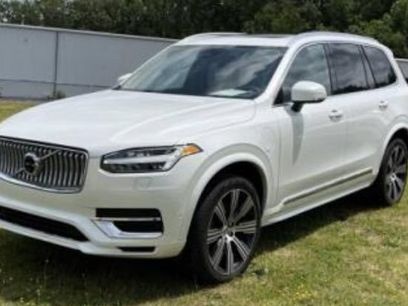 Used 2025 Volvo XC90 T8 Plus w/ Protection Package Premier
