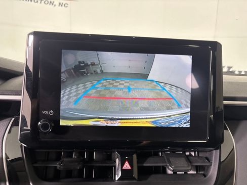 Used 2023 Toyota Corolla LE FWD image 15