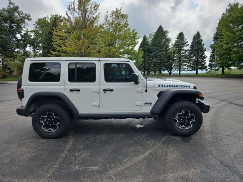 Used 2023 Jeep Wrangler Unlimited Rubicon 4xe w/ Steel Bumper Group AWD/4WD image 7