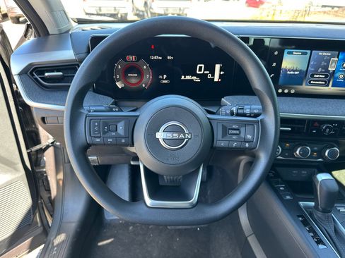 New 2026 Nissan Kicks S image 23