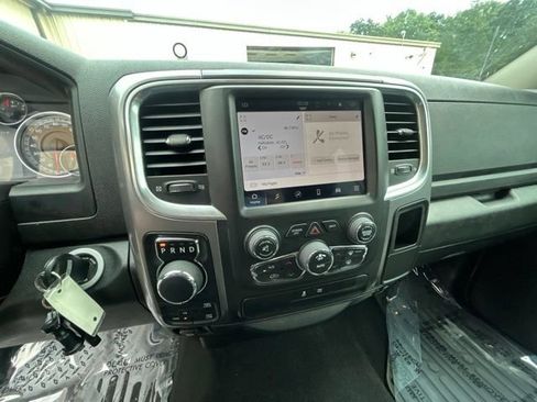 Used 2023 RAM 1500 Classic SLT w/ Electronics Group AWD/4WD image 20