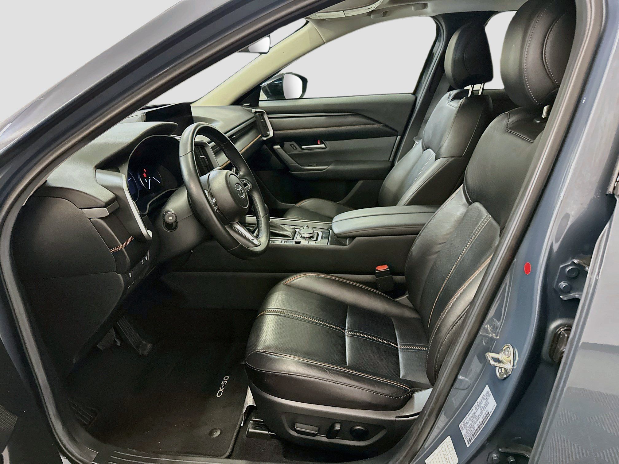 Used 2025 MAZDA CX-50 AWD 2.5 Hybrid w/ Premium Pkg image 13
