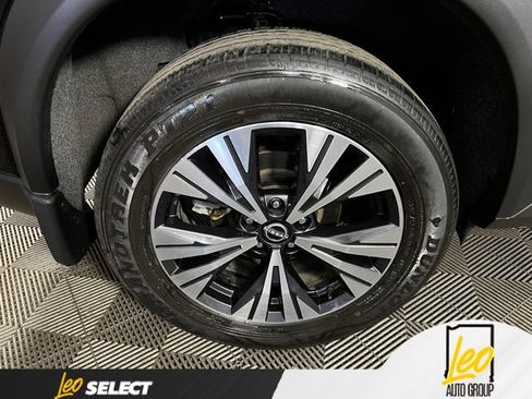 Used 2023 Nissan Rogue SV AWD/4WD image 21