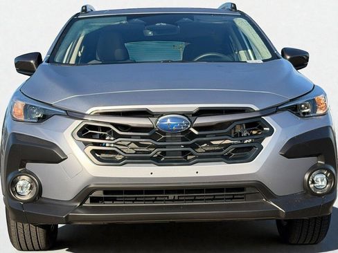 Used 2025 Subaru Crosstrek 2.0i Premium image 7
