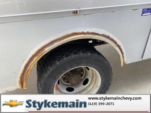 Used 2008 Ford F550 4x4 Regular Cab Super Duty image 41