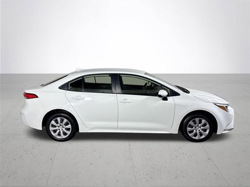 Used 2024 Toyota Corolla LE image 5