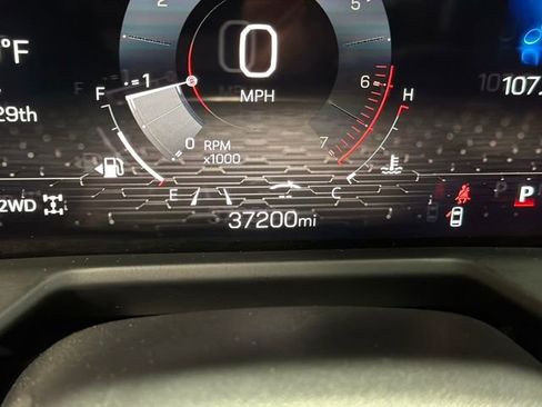 Used 2024 GMC Acadia Elevation image 21