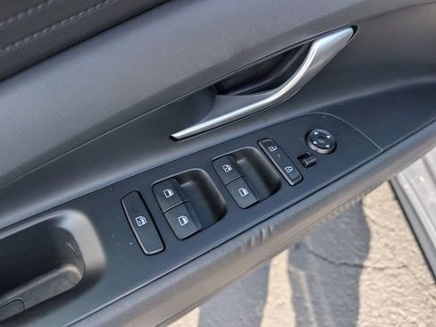Certified 2025 Hyundai Elantra Hybrid FWD image 13