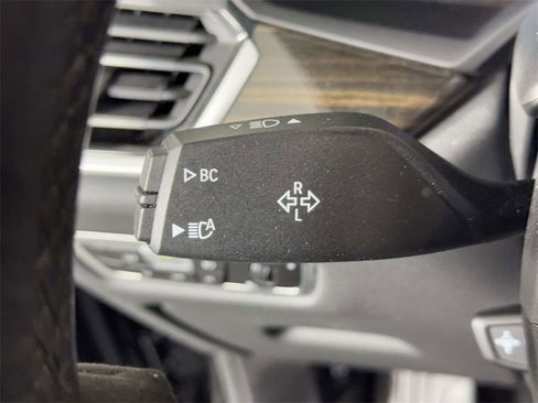 Used 2023 BMW X5 xDrive40i w/ Parking Assistance Package image 21