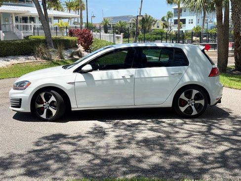 Used 2016 Volkswagen GTI Autobahn w/ Lighting Package (SEL) FWD image 2