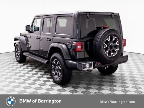 Used 2024 Jeep Wrangler Unlimited Sahara w/ Technology Group AWD/4WD image 3