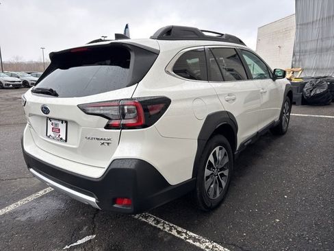 Used 2023 Subaru Outback Limited XT image 5