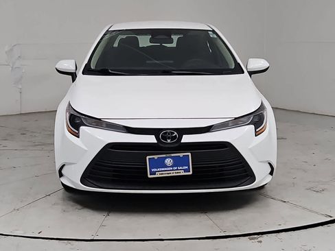 Used 2024 Toyota Corolla LE FWD image 9