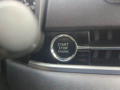 Used 2022 Mitsubishi Outlander SE image 46