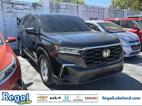 Used 2024 Honda Pilot LX image 1