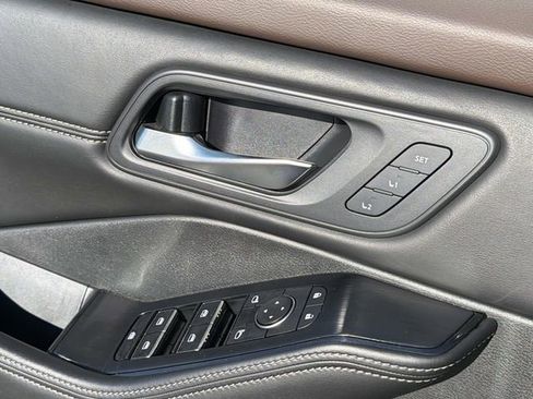 Certified 2023 Nissan Rogue SL w/ SL Premium Package image 28