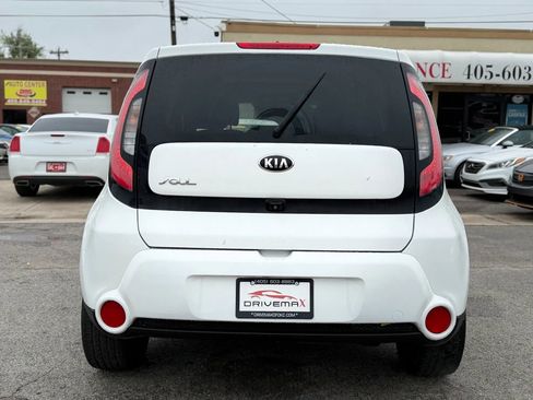 Used 2014 Kia Soul ! w/ Sun & Sound Package FWD image 3