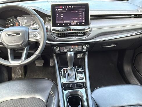Used 2023 Jeep Compass Latitude AWD/4WD image 25