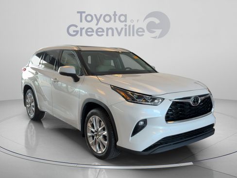Used 2023 Toyota Highlander Limited AWD/4WD image 8