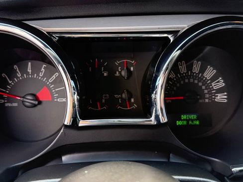 Used 2006 Ford Mustang GT RWD image 29