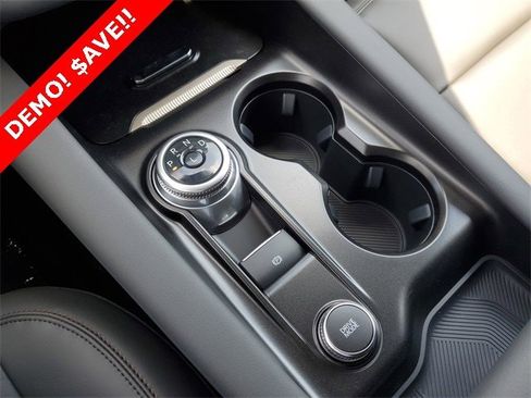 New 2025 Ford Explorer Active w/ Active Comfort Package image 25