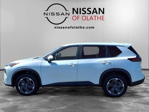 Used 2025 Nissan Rogue SV AWD/4WD image 20