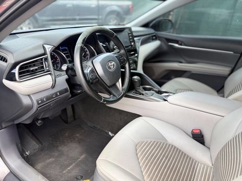 Used 2021 Toyota Camry SE w/ Convenience Package image 18