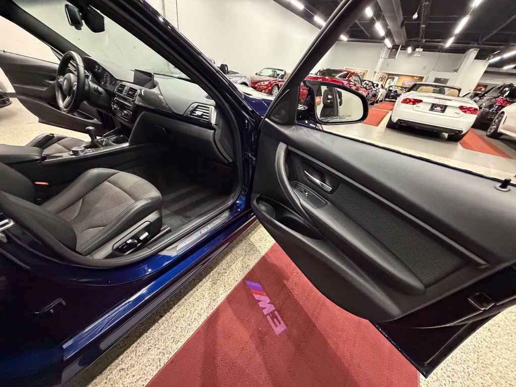 Used 2016 BMW M3 RWD image 37