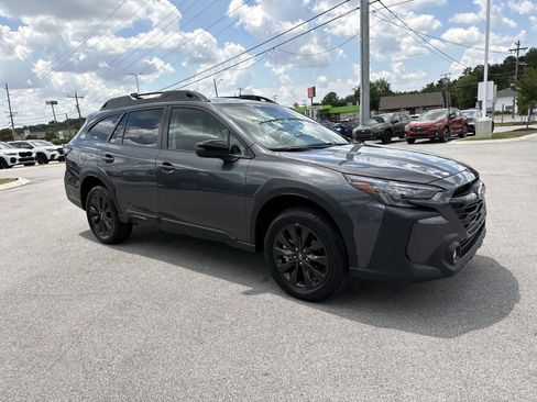 Used 2024 Subaru Outback Onyx Edition AWD/4WD image 2