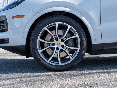 Certified 2023 Porsche Cayenne S image 11