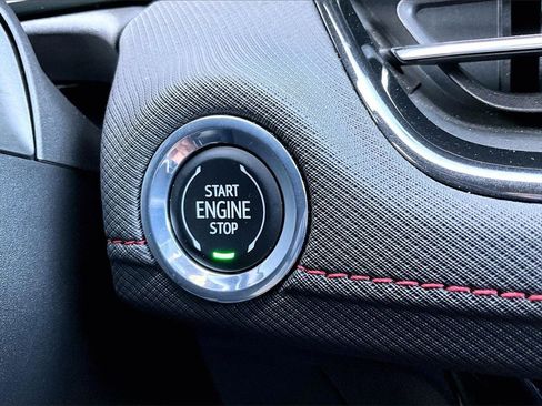 Used 2024 Chevrolet TrailBlazer RS w/ Driver Confidence Package image 30