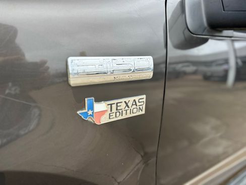 Used 2005 Ford F150 XLT image 12