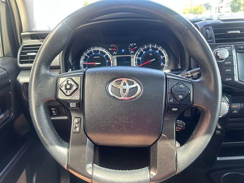 Certified 2019 Toyota 4Runner TRD Off-Road Premium AWD/4WD image 17