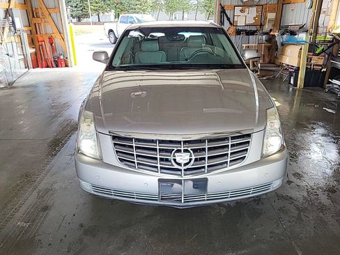 Used 2006 Cadillac DTS Luxury I image 6