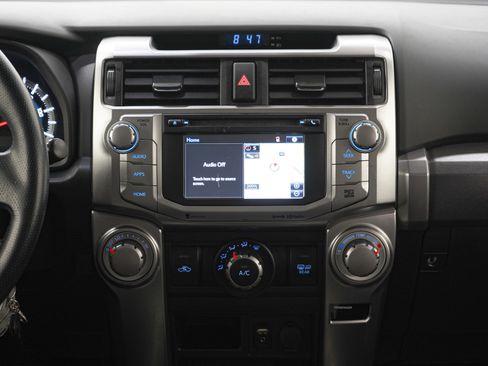 Used 2016 Toyota 4Runner SR5 image 17