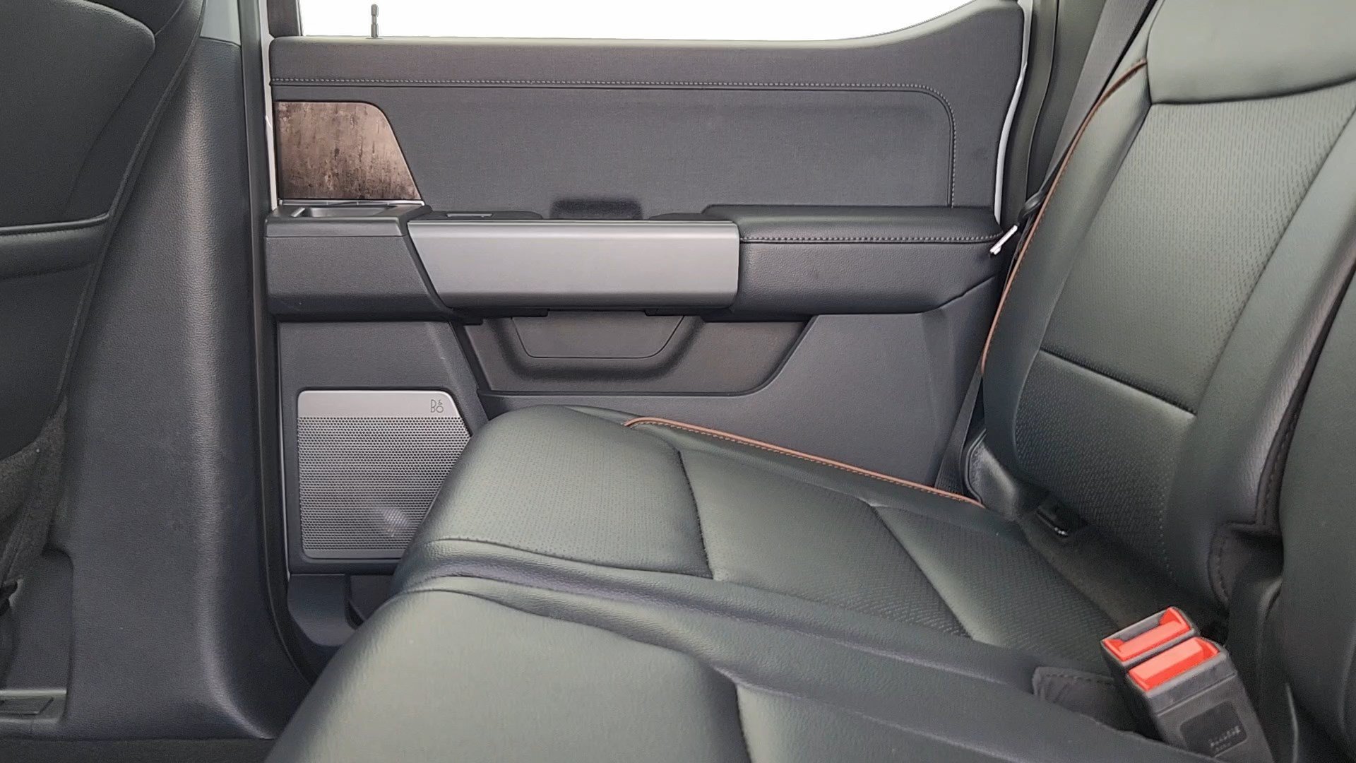 Used 2026 Ford F250 Lariat AWD/4WD image 16