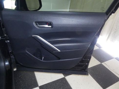 Used 2024 Toyota Corolla Cross AWD Hybrid image 22