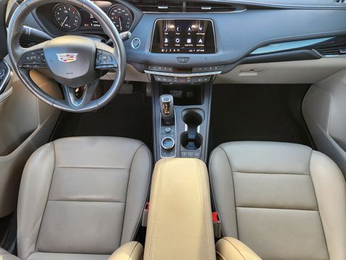 Used 2019 Cadillac XT4 Premium Luxury image 25