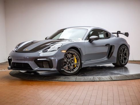 Certified 2024 Porsche 718 Cayman GT4 RS image 1