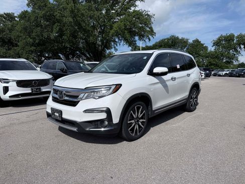 Used 2022 Honda Pilot Touring image 2