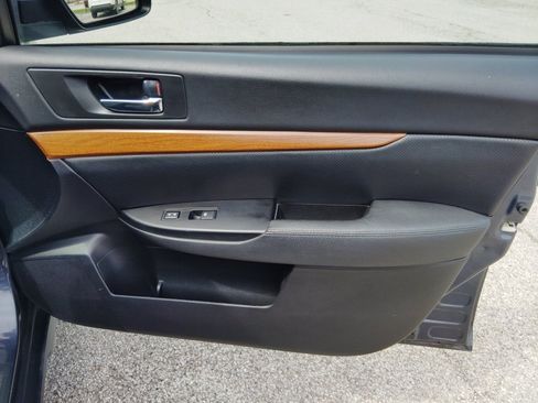 Used 2014 Subaru Outback 3.6R Limited w/ Moonroof Package AWD/4WD image 28
