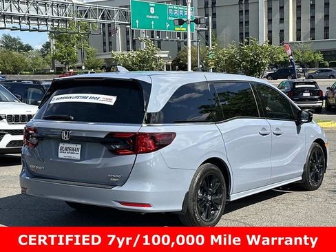 Used 2024 Honda Odyssey Sport image 3