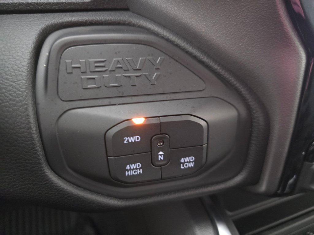 New 2026 RAM 2500 Big Horn AWD/4WD image 29