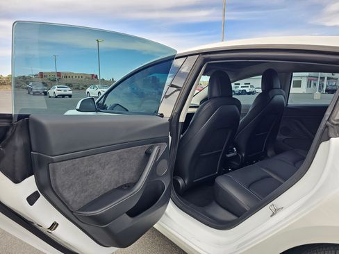 Used 2023 Tesla Model 3 Performance AWD/4WD image 16