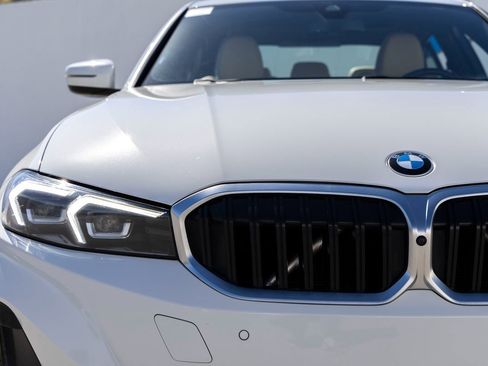 Certified 2024 BMW 330i Sedan w/ Convenience Package image 9